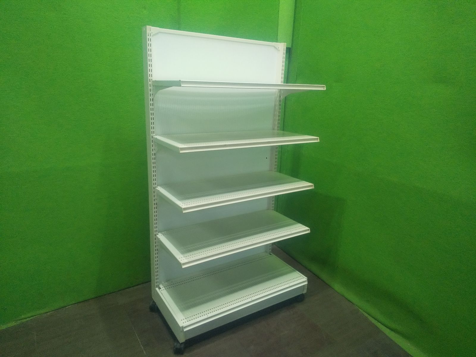 オカムラ製 H 171 cm×W 90 cm 単体片面４段エンド什器 キャスター付き 陳列棚 システム什器 S-645