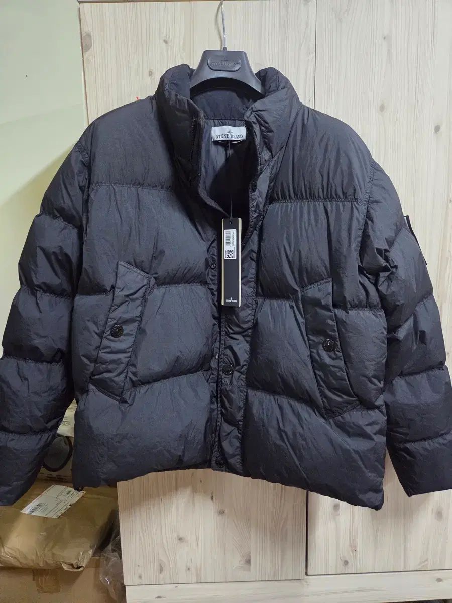 25 fw ストーンアイランド クランク ラブ ダウン