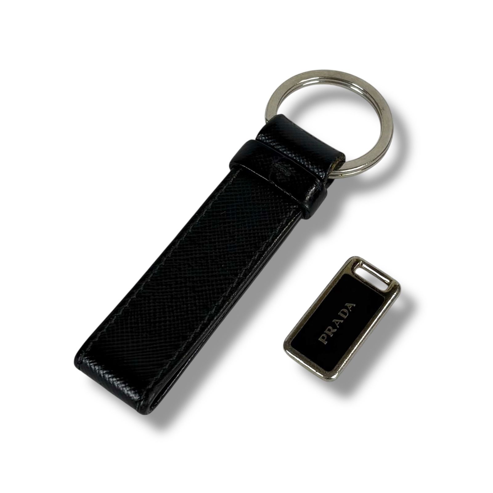 PRADA プラダ サフィアーノレザー キーリング チャーム ブラック プラダ PRADA サフィアーノレザー キーリング バッグチャーム