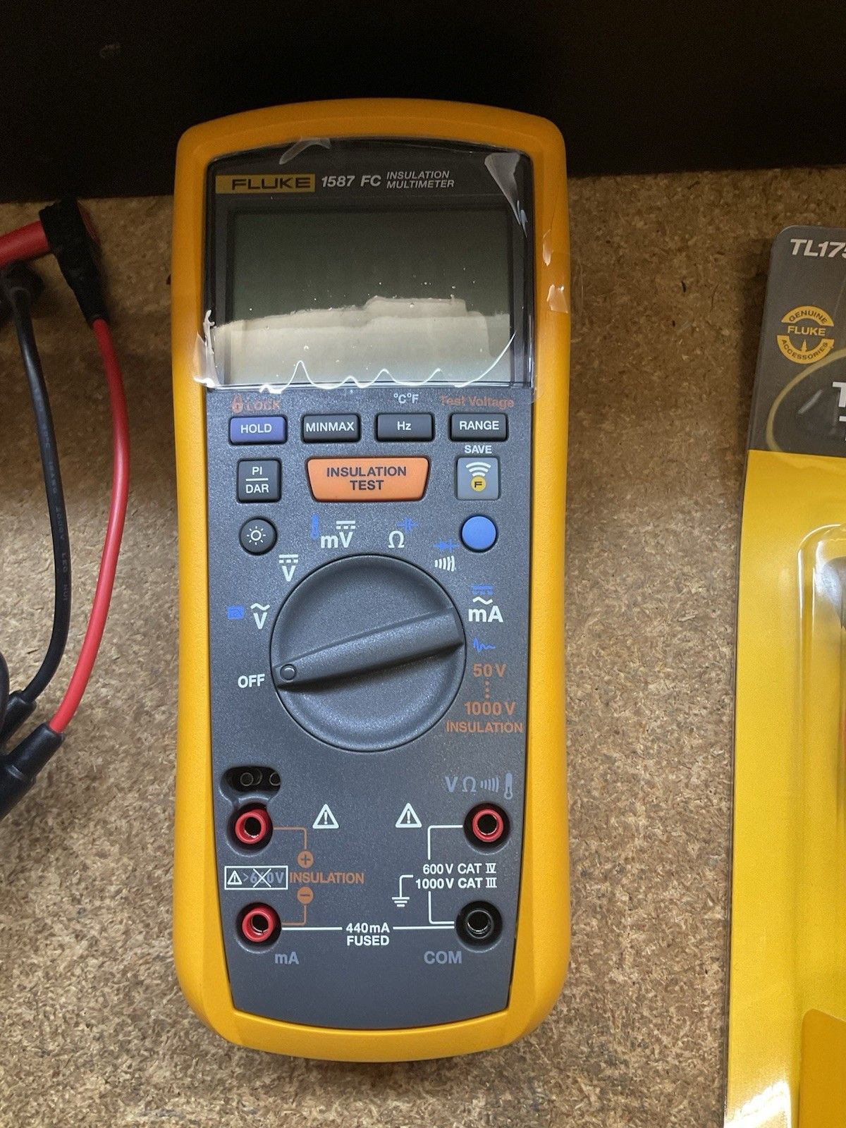 Fluke 4692725 1587 FC I 400 絶縁マルチメーター クランプ