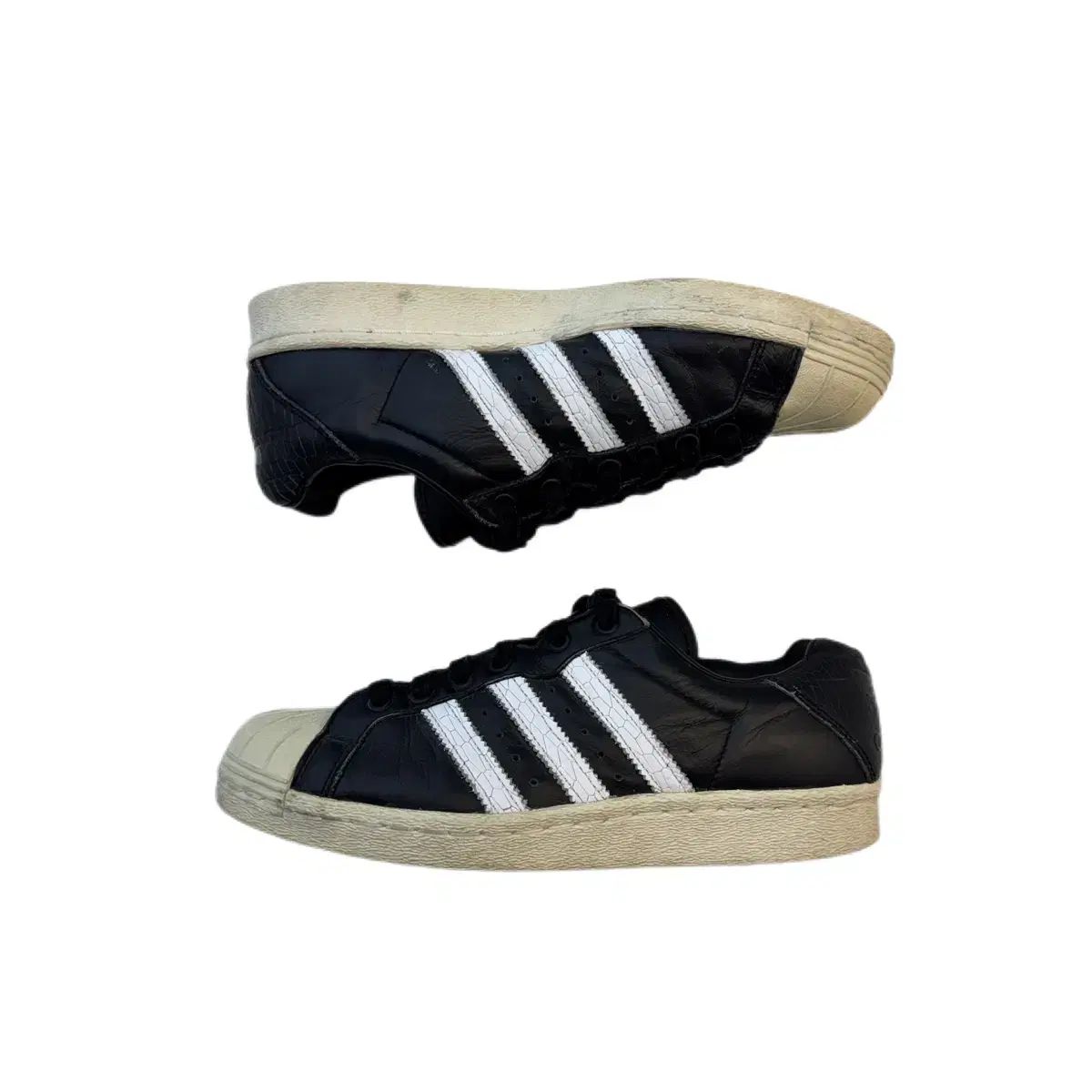 黒白 スニーカー