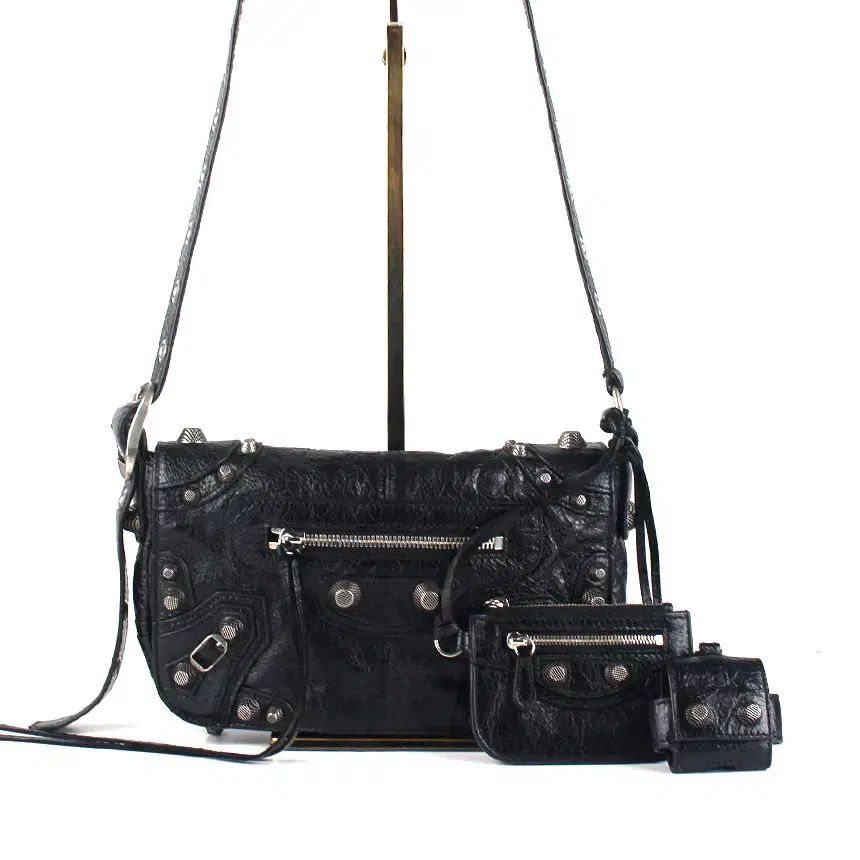 ブランドダオール バレンシアガ ル カゴ アリーナ ラム スキン XS フラップ メッセンジャーバッグ ブラック