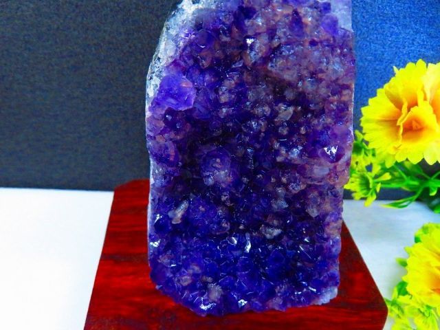 ウルグアイ産☆ 天然水晶☆絶品超濃い濃い超美しい☆アメジスト