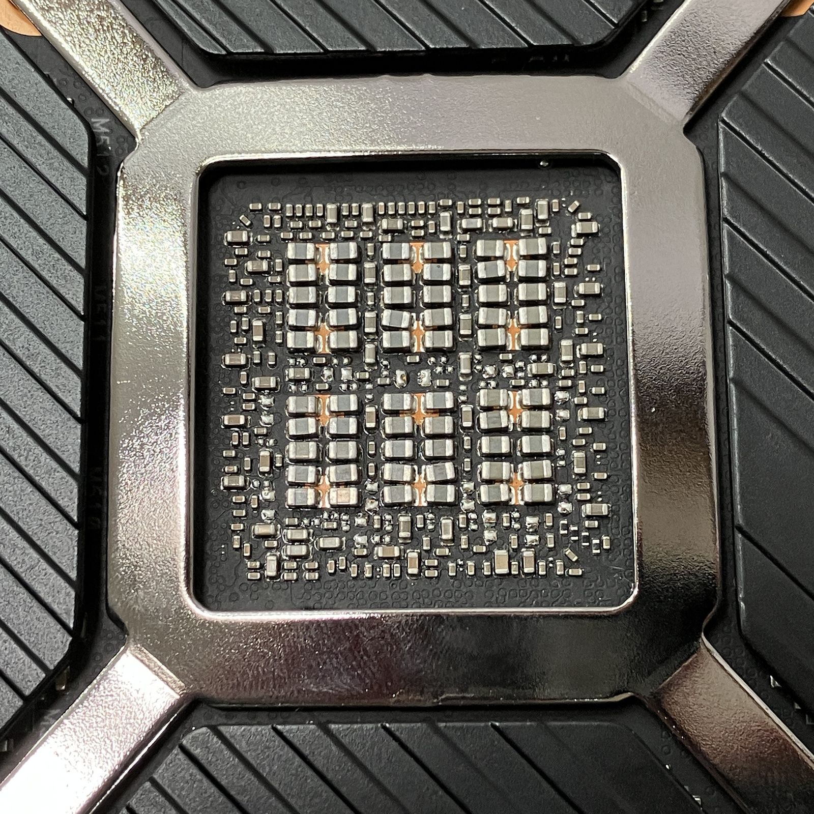 ASUS GeForce RTX 3090 24GB ROG (中古美品) ASUS GeForce RTX 3090 24GB ROG (中古美品) ASUS GeForce RTX 3090