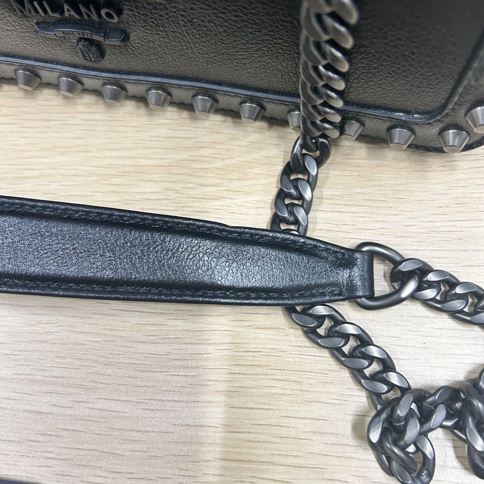 プラダ スタッズ･チェーンショルダー