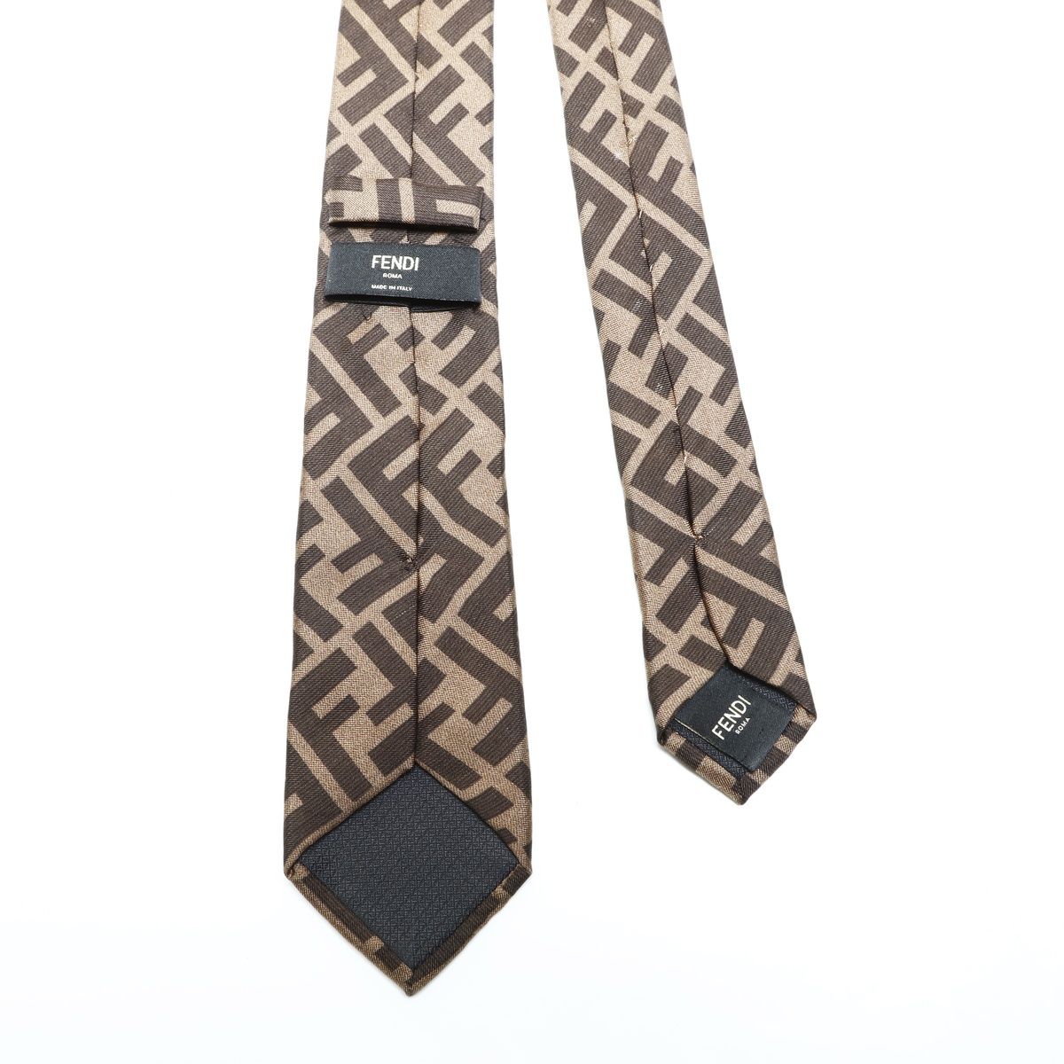 FENDI フェンディ ネクタイ ズッカ 総柄【中古】 - メルカリ