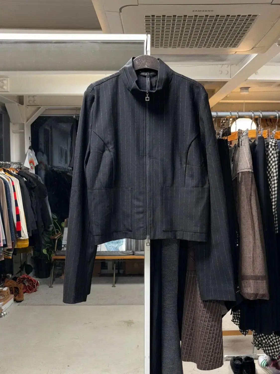 Sarah pacini ピンストライプ ジャケット