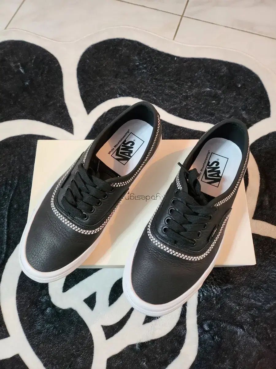 VANS x White Mountaineering ブラック スニーカー 250