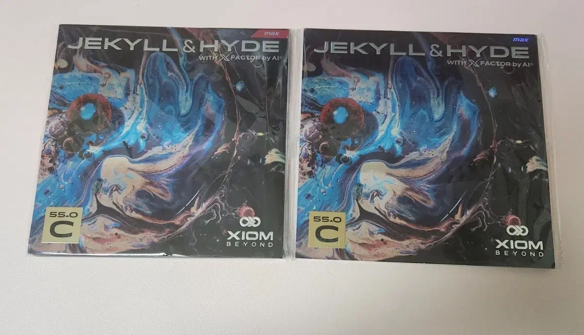 エクシーオム ジキル＆ハイド C 55 黒色 赤色