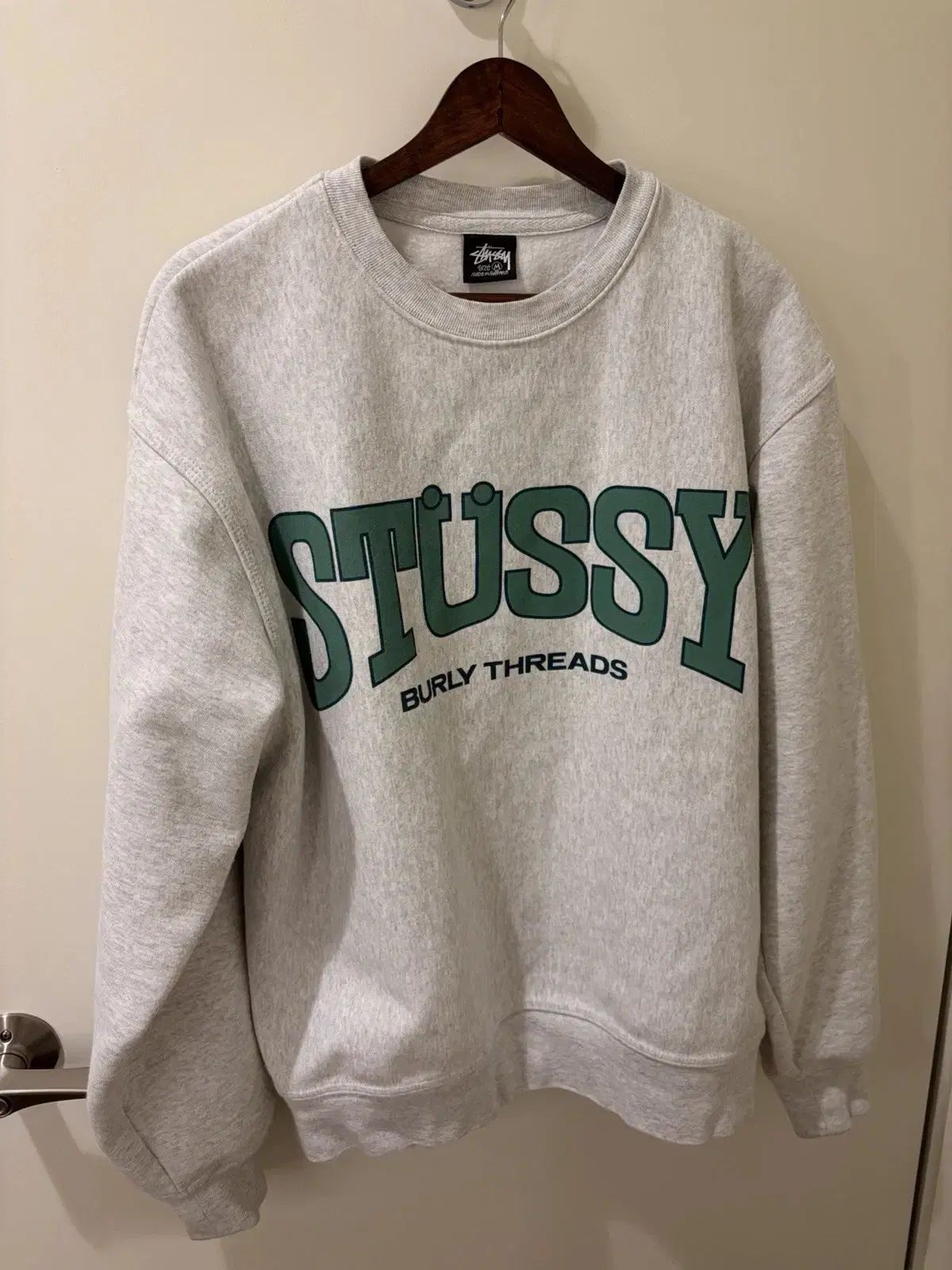 STUSSY バーリー スレッド クルー