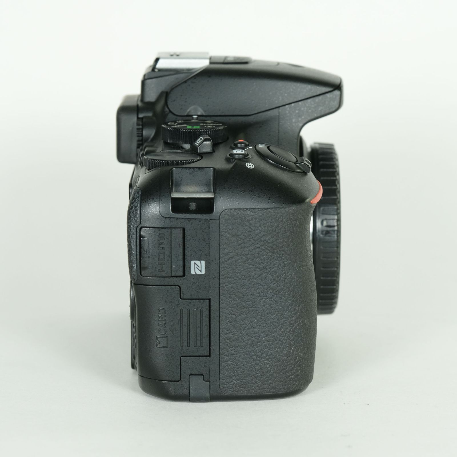 美品 | シャッター数13,380回] Nikon D5600 [ボディ] | Nikon F