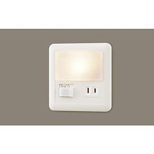 パナソニック Panasonic フットライトパネルタイプ壁埋込型電球色 ON|OFF型 明るさセンサ付小丸電球5形1灯ホワイト