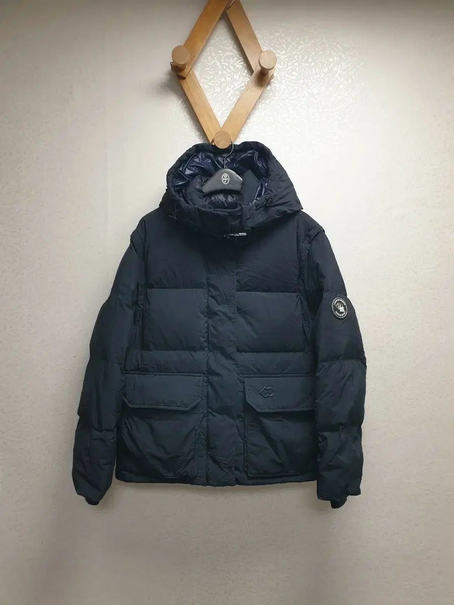 66|22年|ベスト兼用 ラッキーシュエトゥ グース パファージャケット