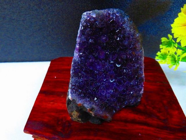 ウルグアイ産☆ 天然水晶☆絶品超濃い濃い超美しい☆アメジスト