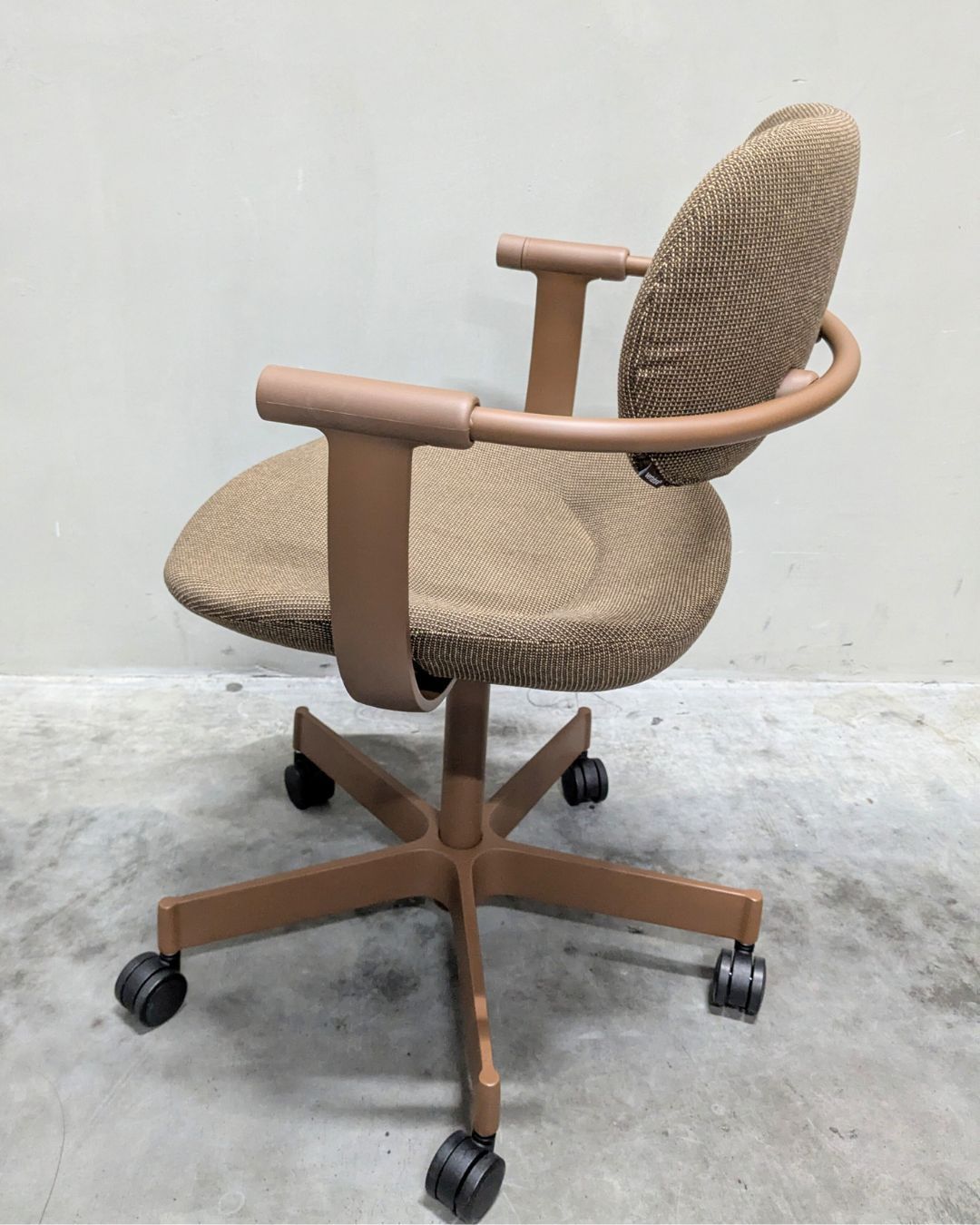 チェスナットブラウン