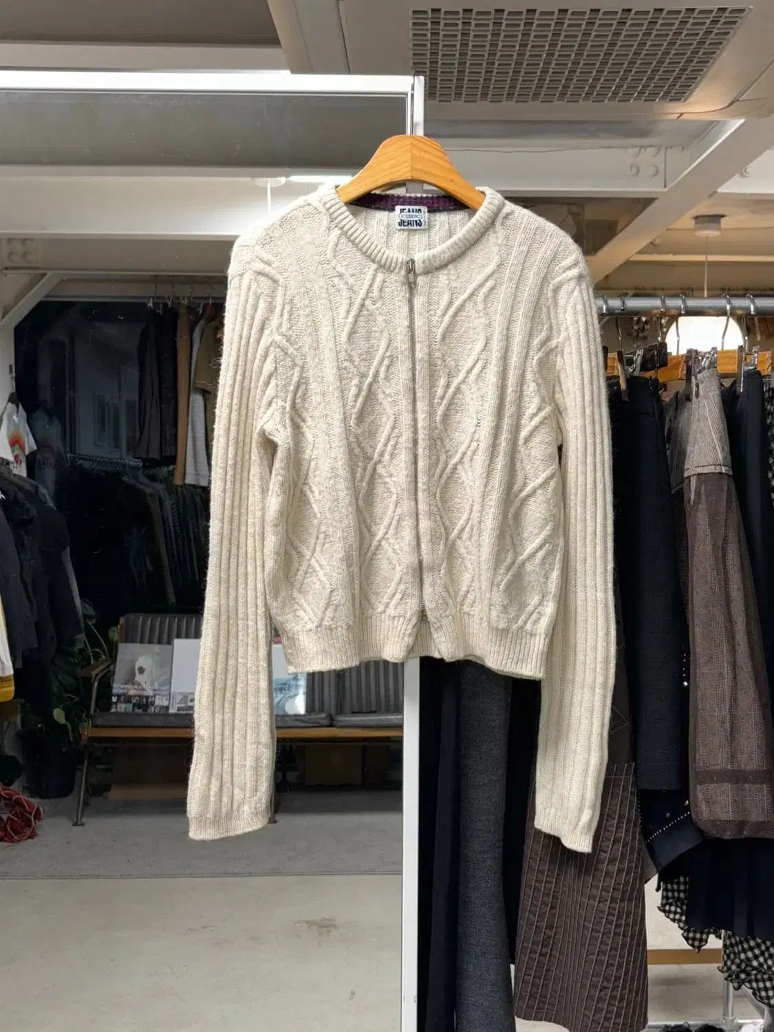 アイスバーグ ジーンズ ジップアップ ニット
