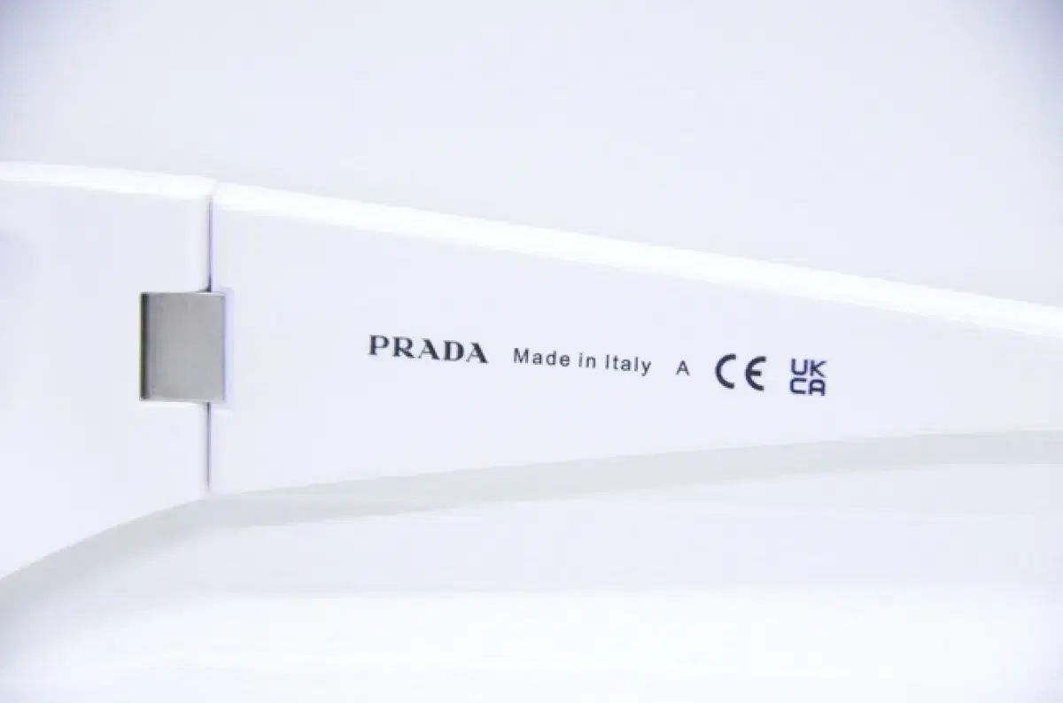 PRADA サングラス