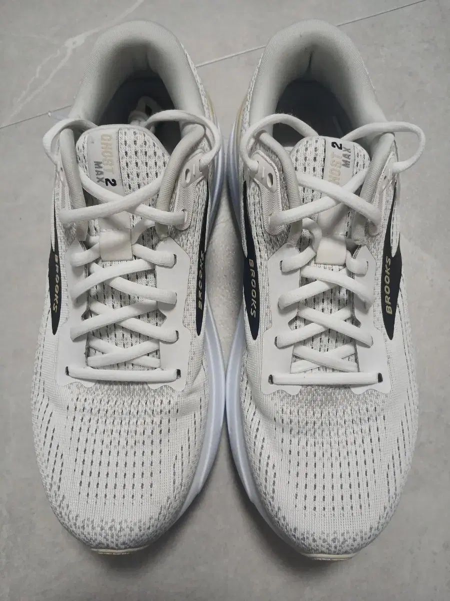 ブルックス ゴーストマックス 2 265 Mサイズ