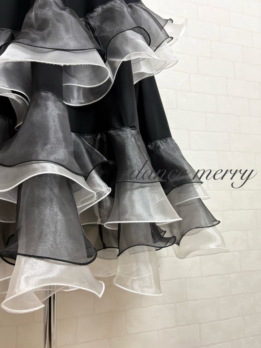 新品 豪華 社交ダンス スカート 白 黒 フリル パーティ タンゴ 3357