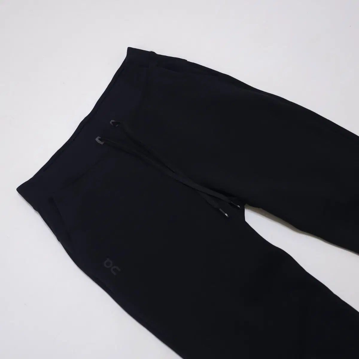 オンランニング スウェット ジョガー パンツ