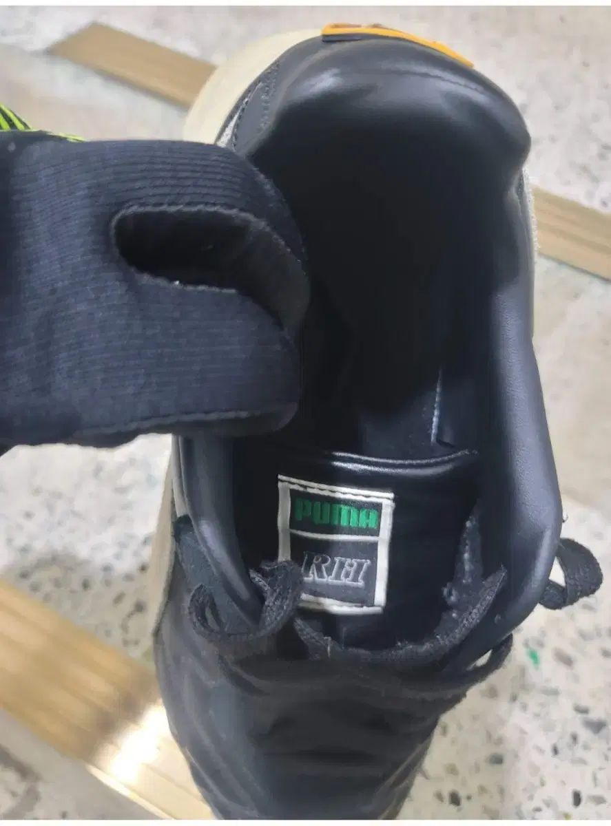  PUMA x Rhude Cell King ブラック オートミール 285 スニーカー 靴