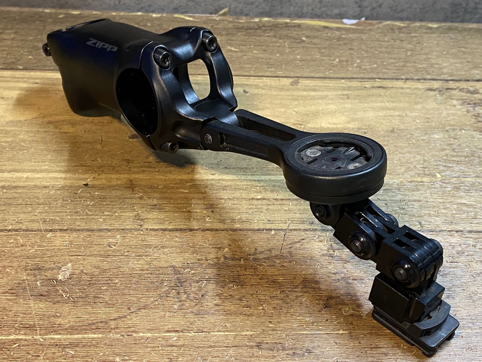 JS 879 ジップ ZIPP SERVICE COURSE SL アルミ ステム 黒 70 mm Φ31.8 ±17° マウント付 GARMIN|CATEYE