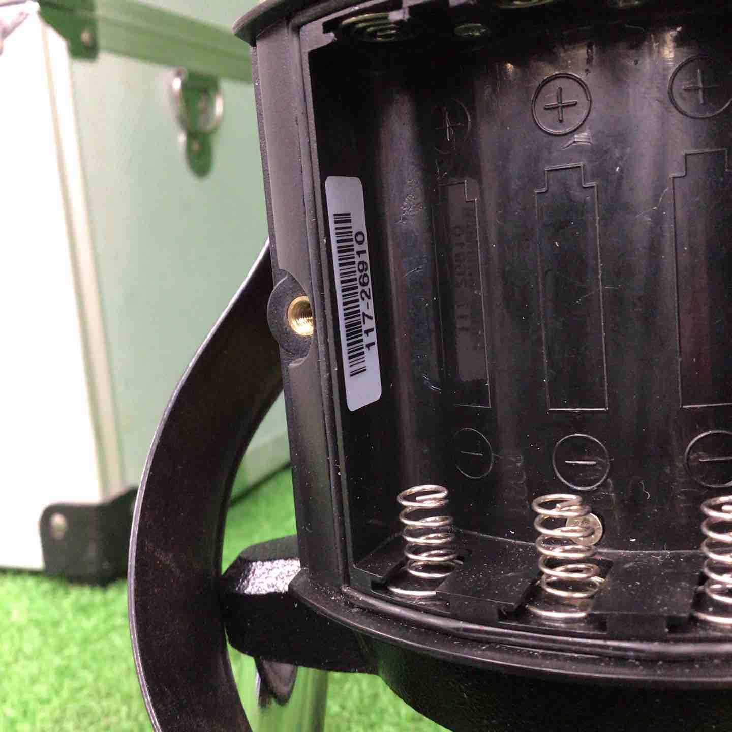 レーザー墨出し器