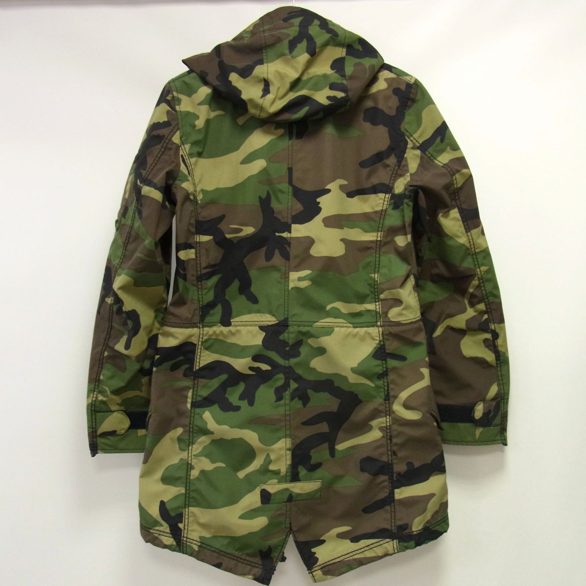 美品 定価82,500円☆ISAMUKATAYAMA BACKLASH アメリカ軍 GORE-TEX
