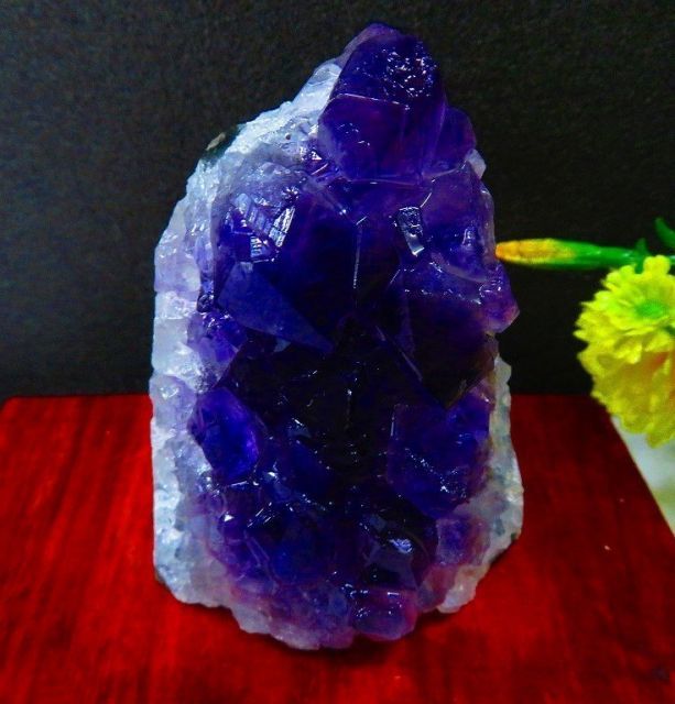 ウルグアイ産☆ 天然水晶☆絶品超濃い濃い超美しい☆アメジスト