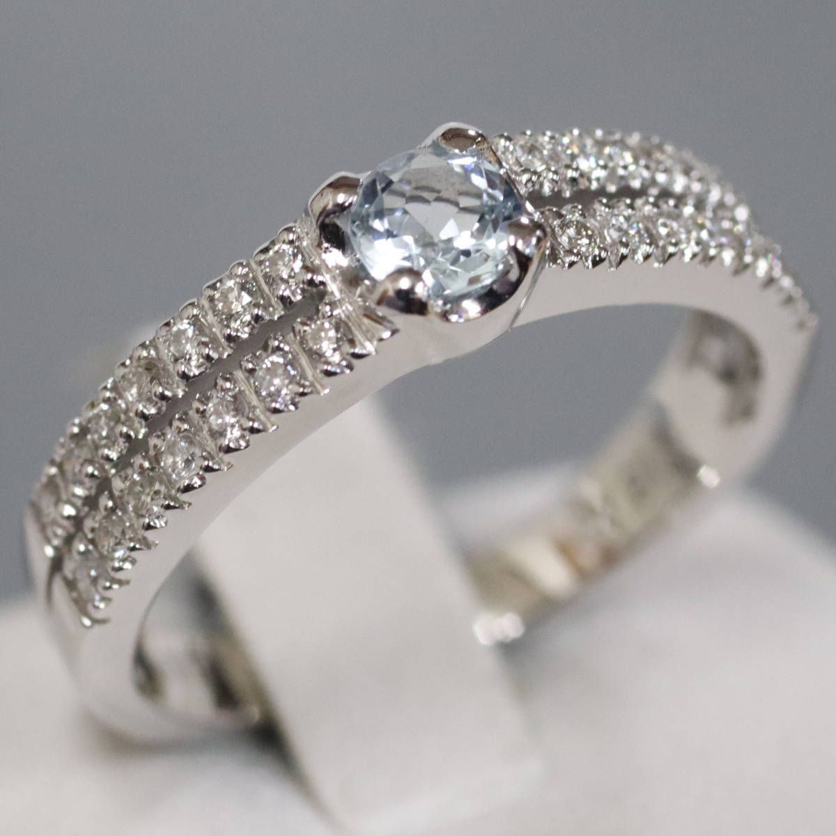 ヴァンドーム K 18 WGアクアマリンダイヤモンドリング D 0.18 3.7 g 11