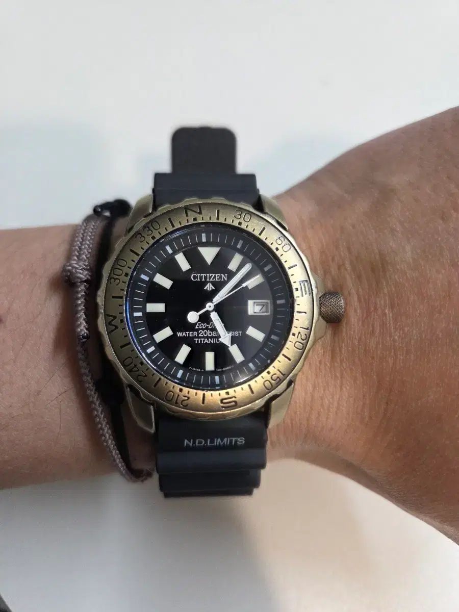 シチズン ヴィンテージ チタン ダイバー ウォッチ