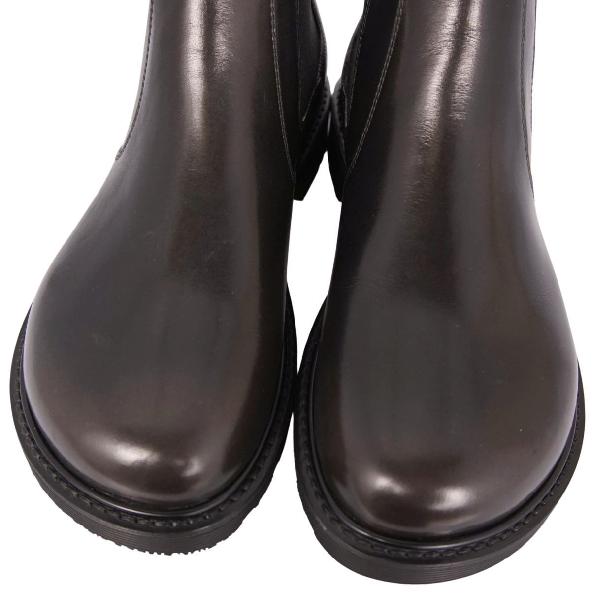 たまえり　LOEWE サイドゴアブーツ　新品未使用　ロエベ　ショートブーツ 未使用 ロエベ LOEWE ブーツ ショートブーツ サイドゴア レザー