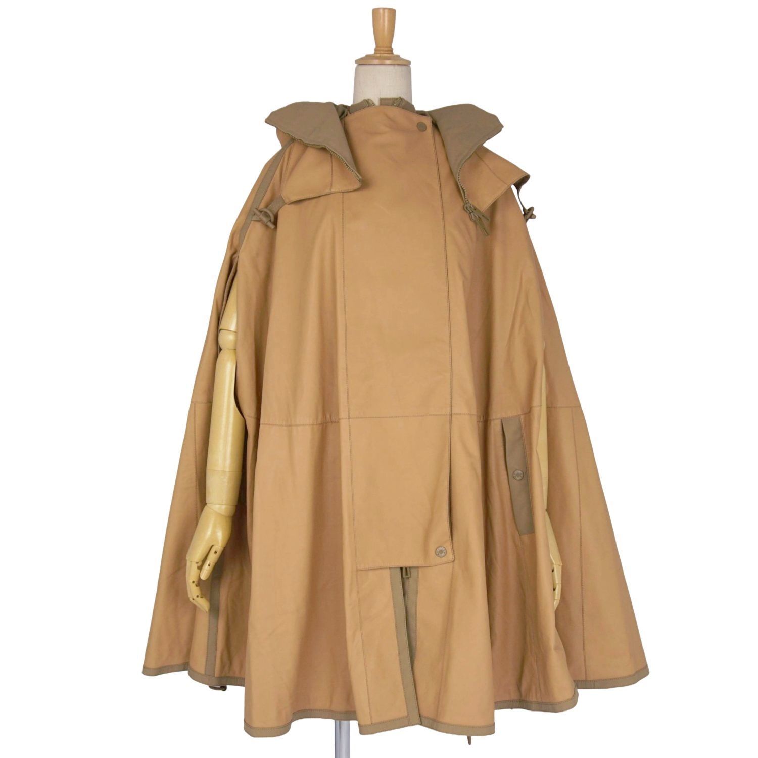 エルメス HERMES 2025 SS ランウェイ着 コート ポンチョ ケ