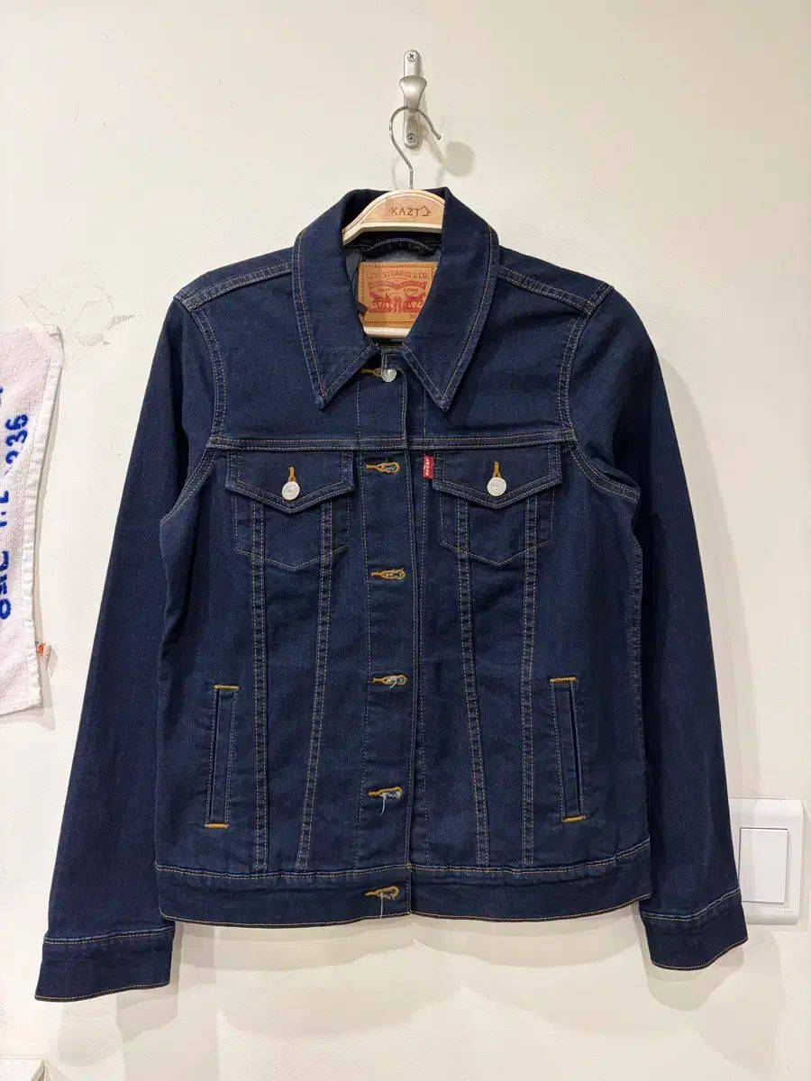 1 リーバイス デニムジャケット