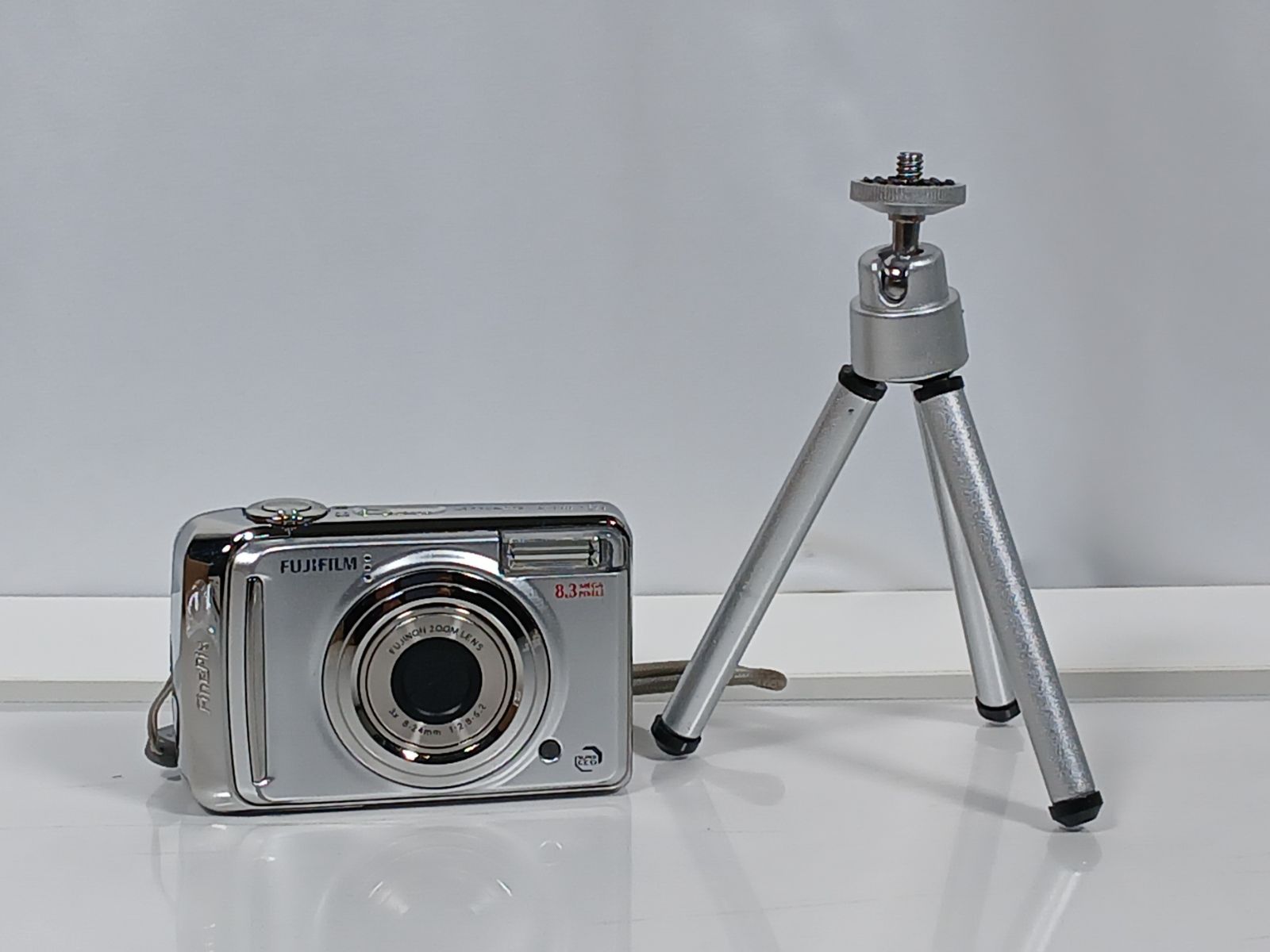 富士フィルム FinePix A 800 コンパクトデジタルカメラ