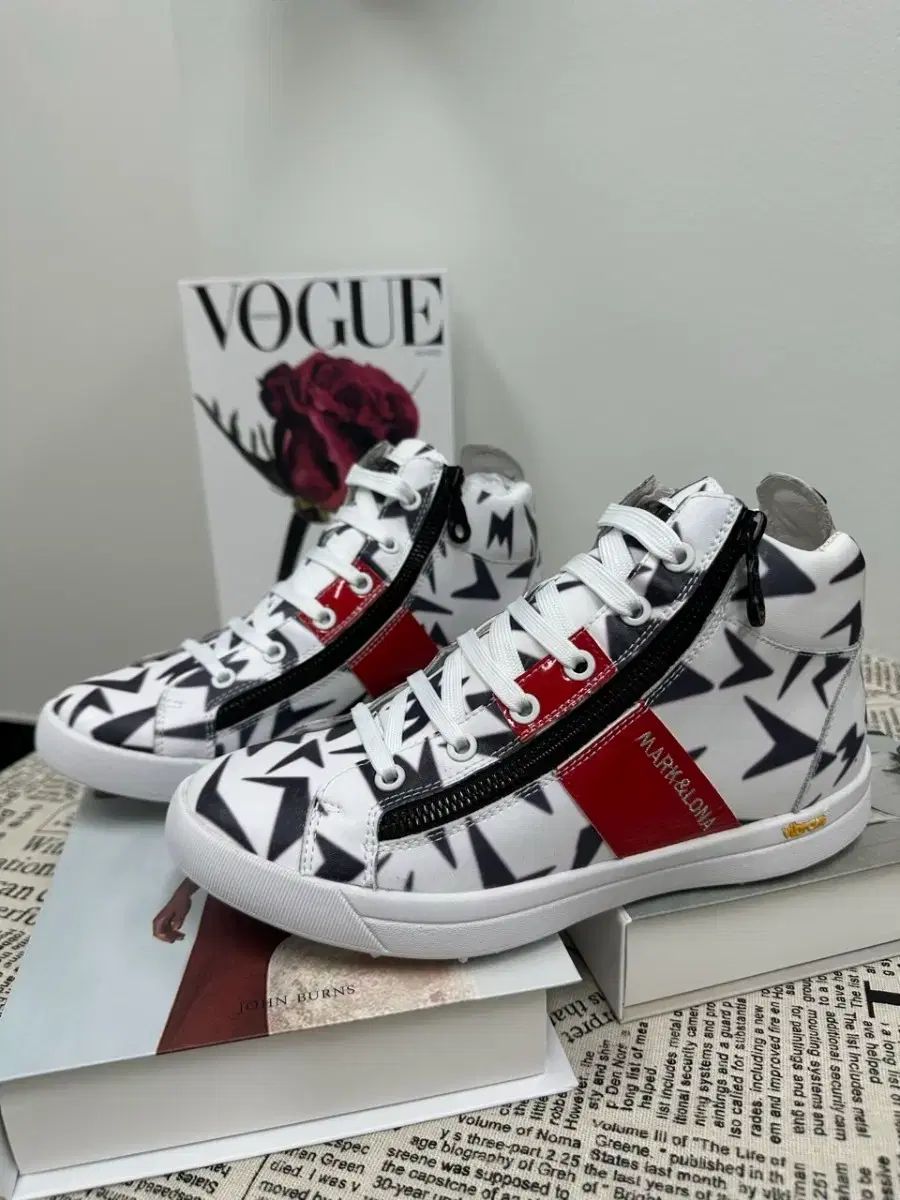 MARK & LONA マークアンドロナ ハイトップスニーカー ブラック/白