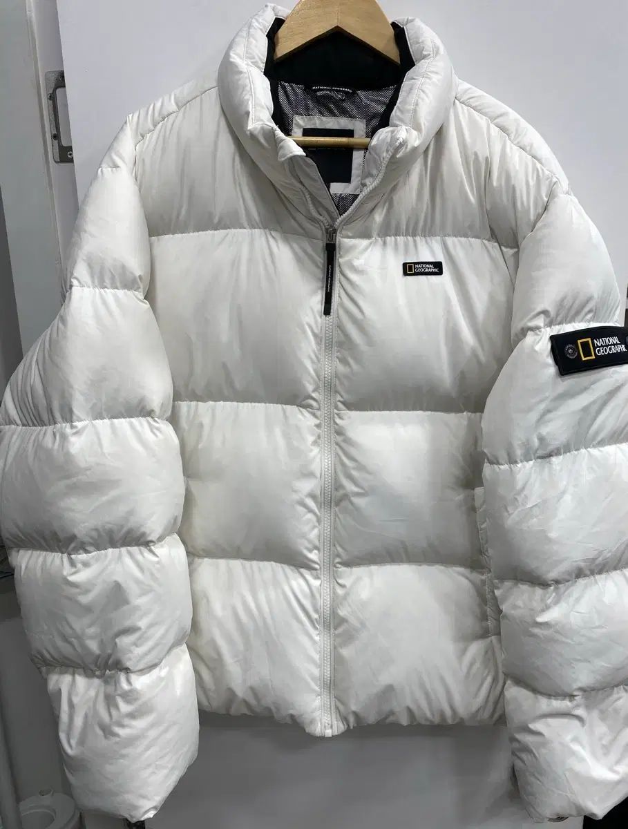 2 XL|ゴールデンサイズ National Geographic ナショナルジオグラフィック レイ ショートダウン パファー 白