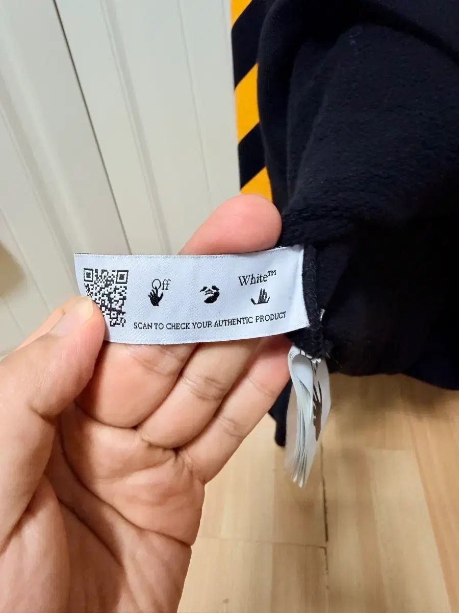 KARAバジオ スウェット