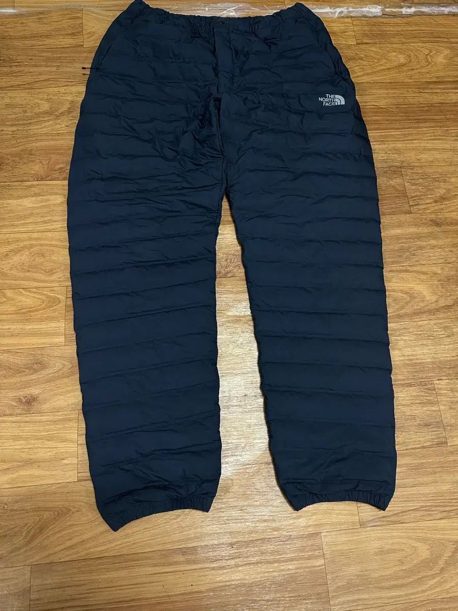 37 THE NORTH FACE ザノースフェイス ダウン ズボン