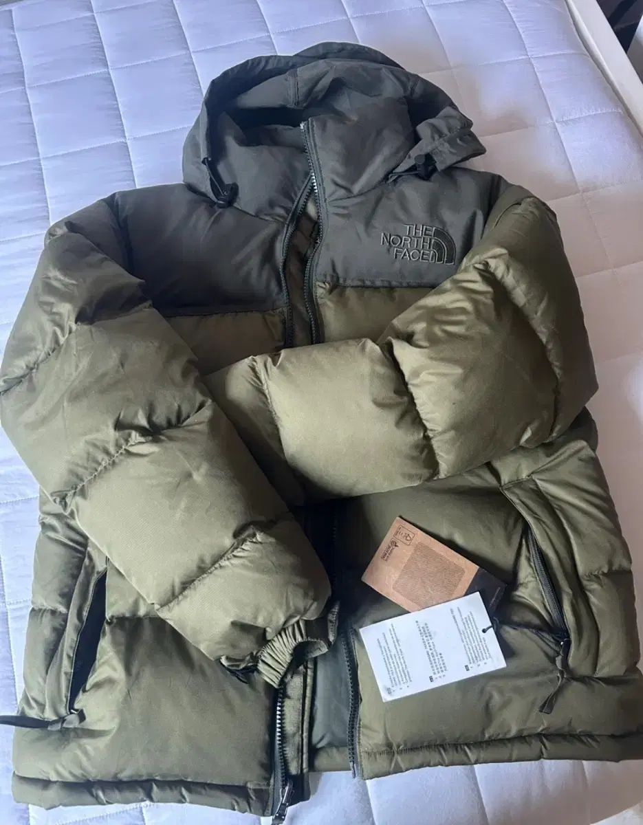 THE NORTH FACE ザノースフェイス ヌプシ ダウン カーキ