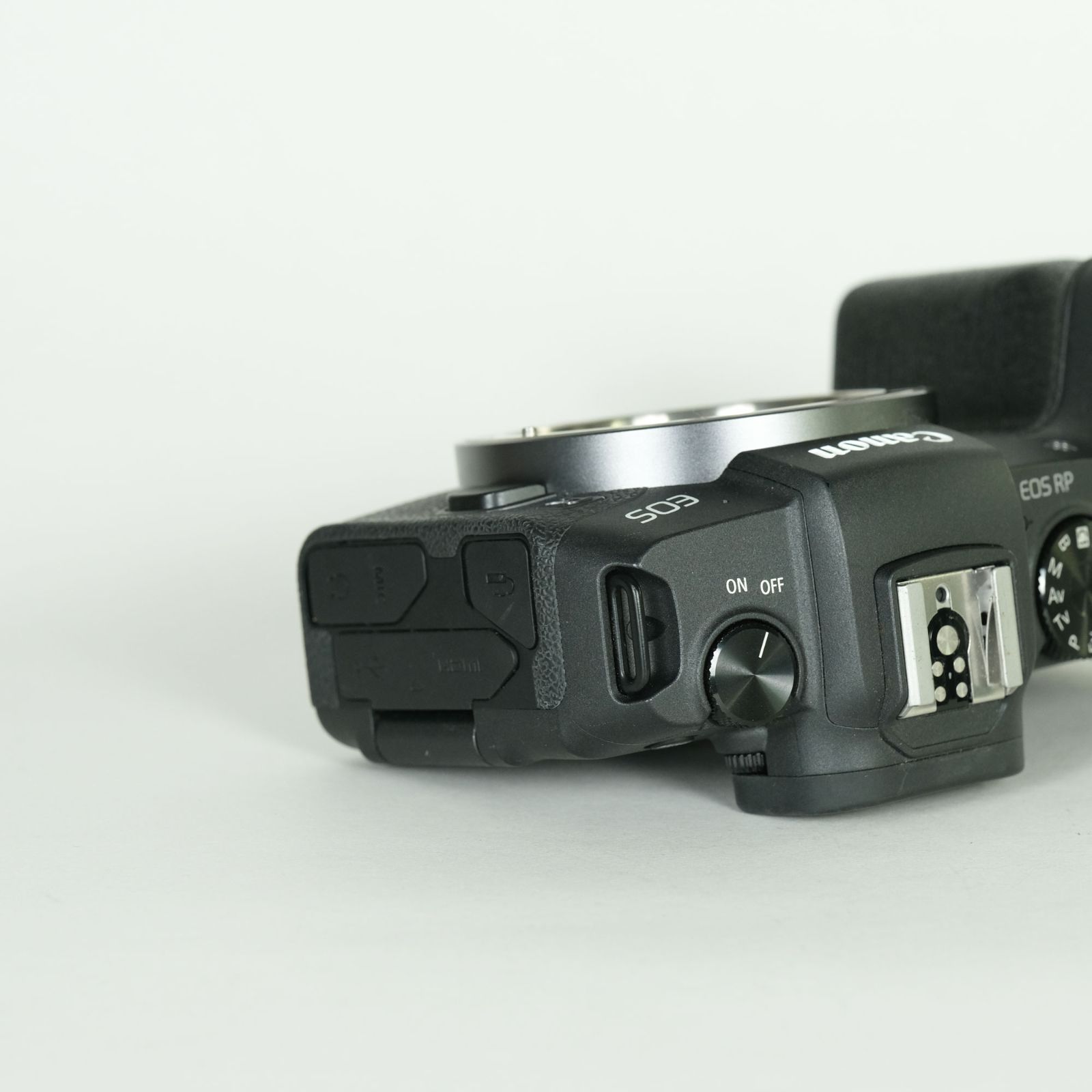 【おまけ付き】Canon EOS RPボディ キヤノン（Canon） 《難有品》Canon EOS RP ボディ : カメラ専門店