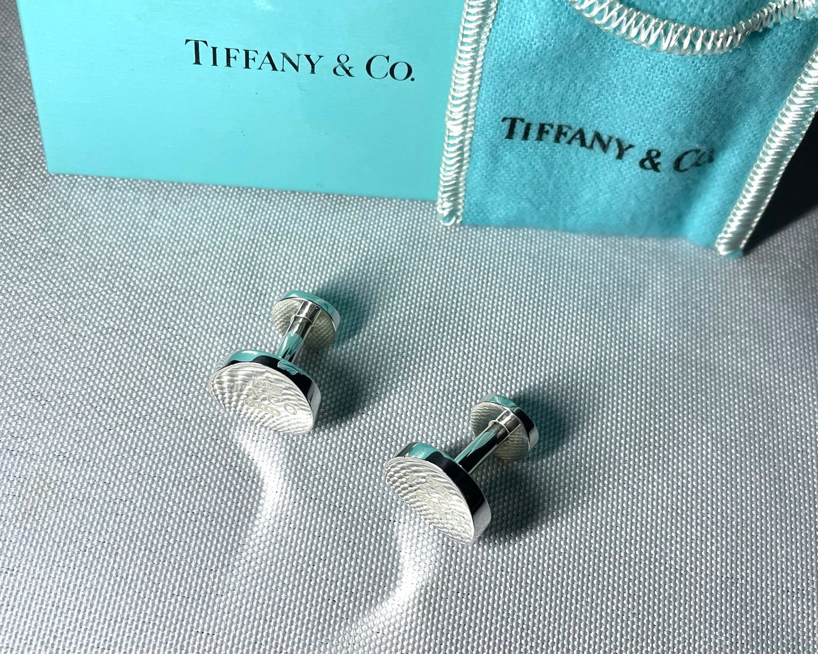 Tiffany ティファニー T&CO 1837 ロゴ文字 オーバルカフス