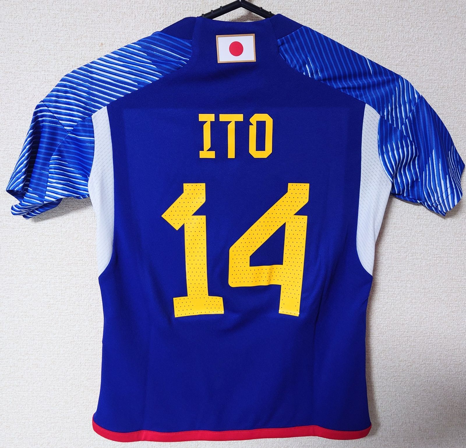 サッカー日本代表 adidas 2025 ホーム キッズレプリカユニフォーム 14番伊東選手