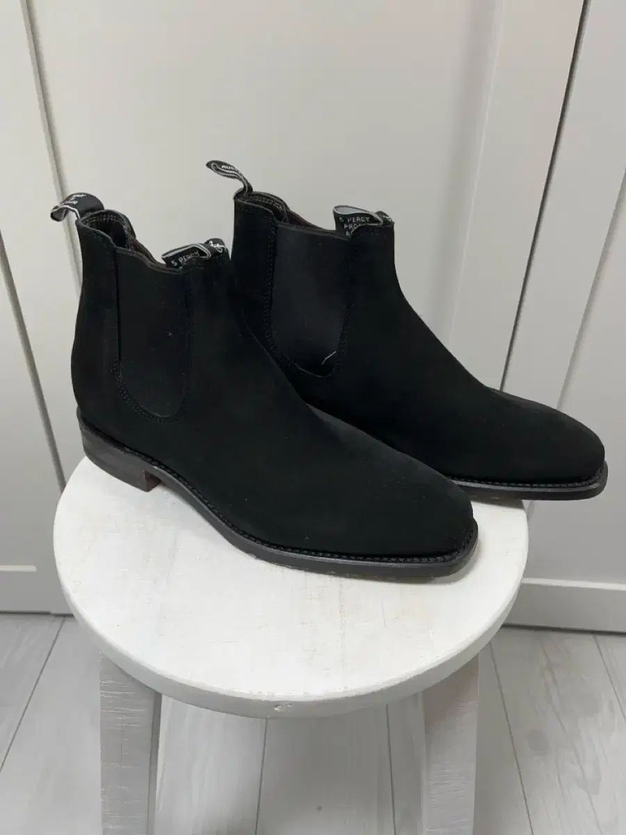 RMウィリアムス コンフォート スウェード ブラック チェルシー G 9