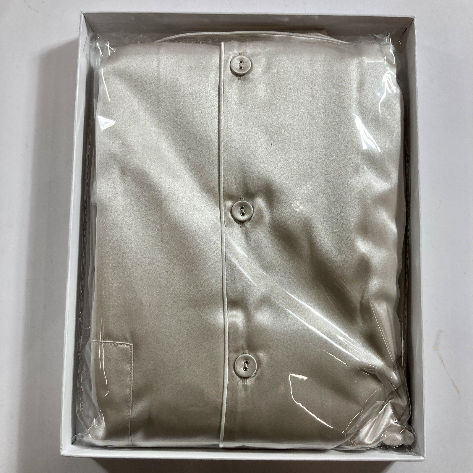  ♥ U tukky 天然マルベリーシルク 長袖 パジャマ 上下セット サイズM シャンパンカラー 0.01 kg パジャマ ルームウェア パジャマ