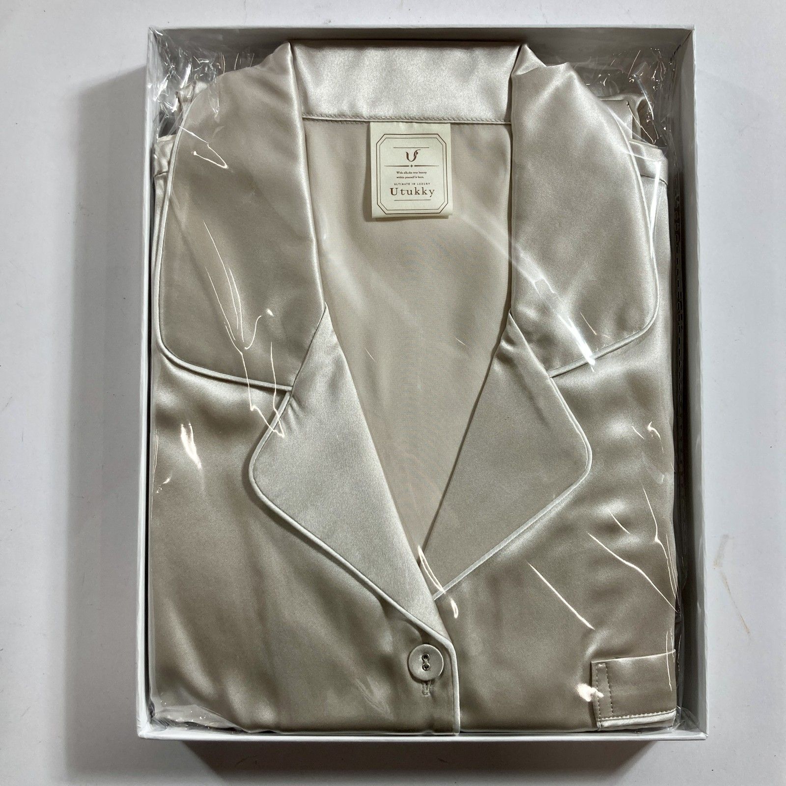 ♥ U tukky 天然マルベリーシルク 長袖 パジャマ 上下セット サイズM シャンパンカラー 0.01 kg