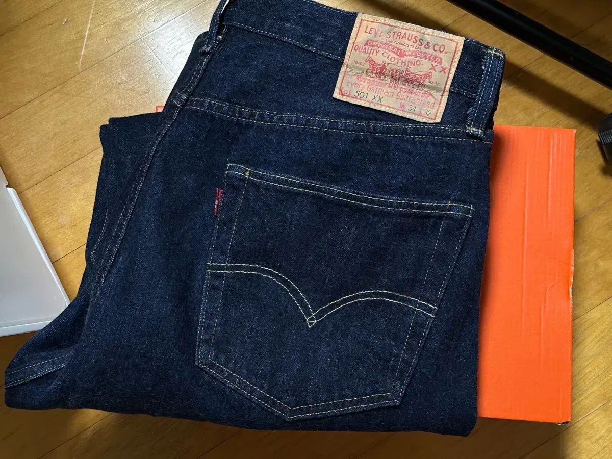 Lvc 55501 34 LYNN rinsed