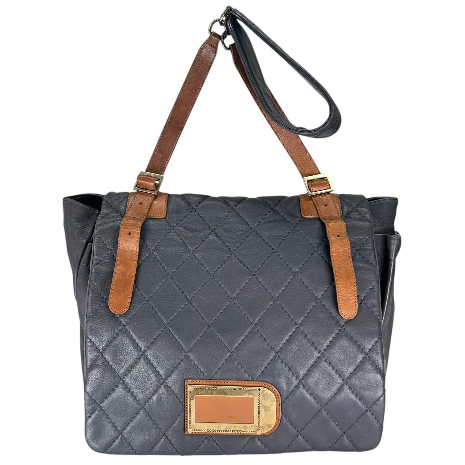 シャネル CHANEL マトラッセ ショルダーバッグ バッグ レザー レディース グレー系 AP3847 【中古】 美品 CHANEL シャネル マトラッセ ショルダーバッグ レザー グレー