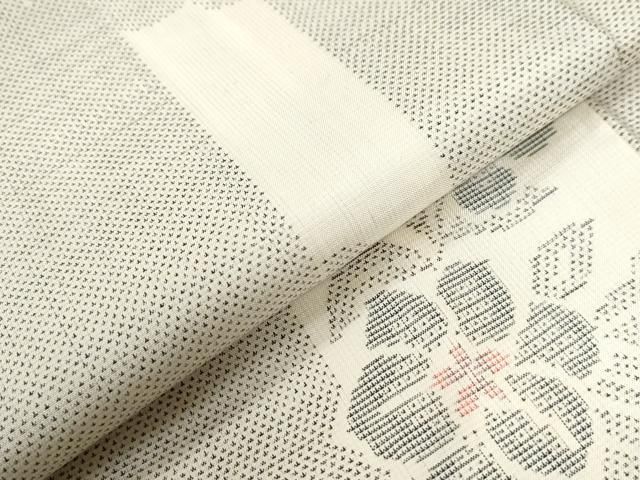 平和屋着物○本場大島紬 白大島 9マルキ 吉祥草花文 川畑村中作 証紙