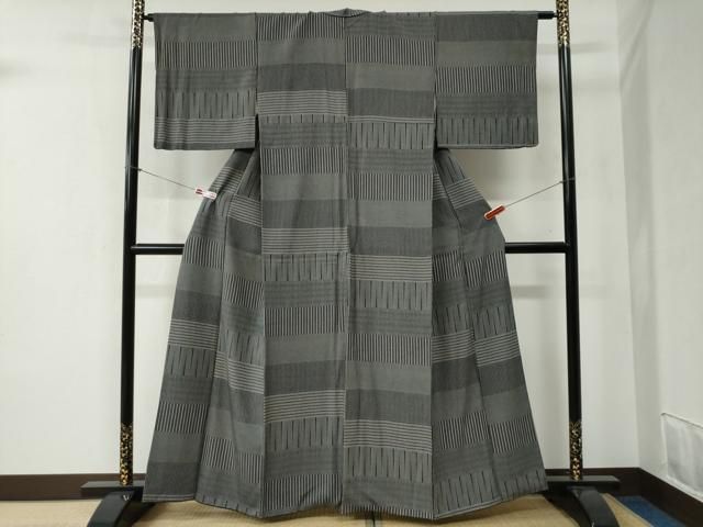 平和屋着物●訪問着　江戸小紋　行儀　横段文　正絹　逸品　CABA1182hy 平和屋着物○江戸小紋 横段文 黒地 正絹 逸品 CABB4448yc - メルカリ